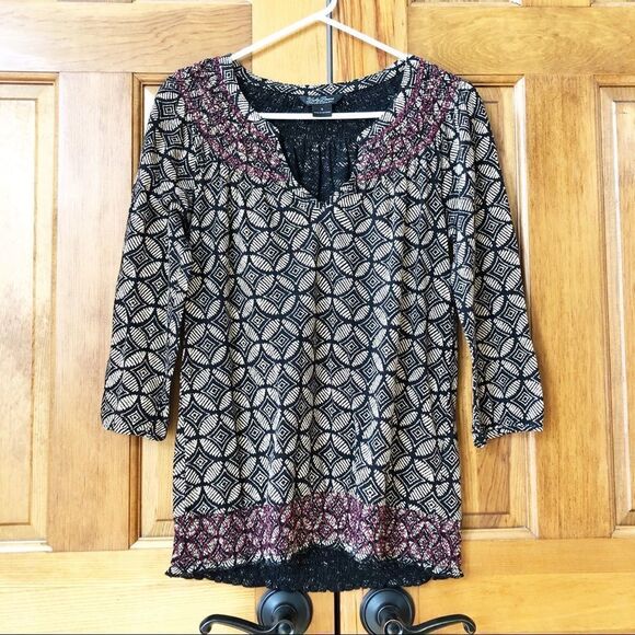 Lucky Brand Embroidered Top - Picture 1 of 8